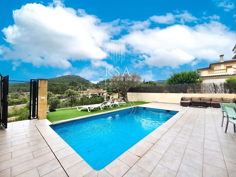 Villa — photo 3