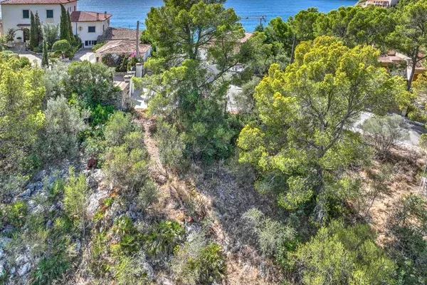 Double plot with building permit in Camp de Mar in the southwest of Mallorca for sale — photo 2