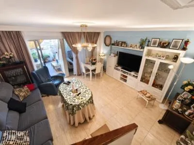 SE VENDE FANTASTICO DUPLEX CONSISTENTE EN PLANTA BAJA Y 1º PISO, EN LA ZONA DE FONERS — photo 1