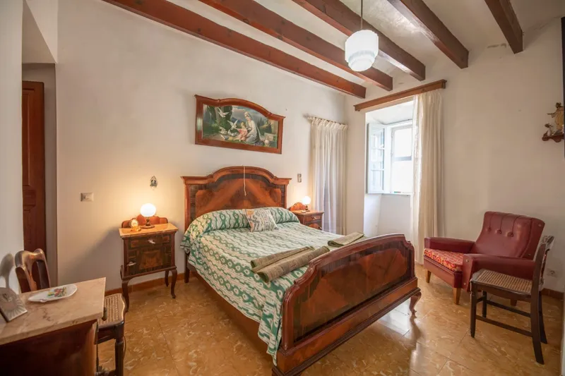 Country house with garage and large plot near the beach in Port de Sóller — photo 8