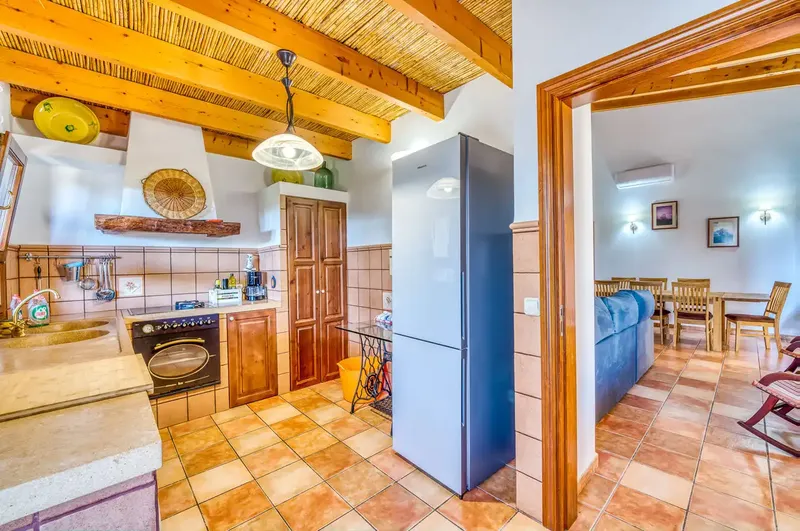 Fantastic estate in Artà consisting of 2 houses on the same plot, separated by a wall and a fence, offering wonderful views of the mountains — photo 8