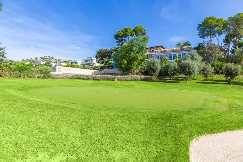 Spacious golf course villa in a prime location — photo 6