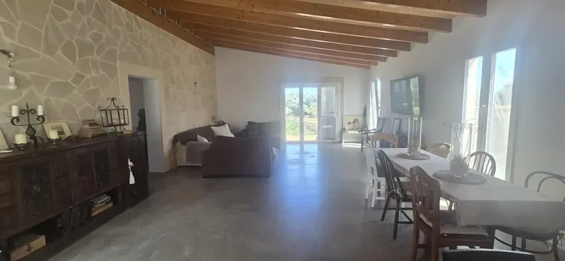 Discover this spectacular rustic estate in Alqueria Blanca, Santanyí, a step away from the majestic National Park. With an area — photo 9