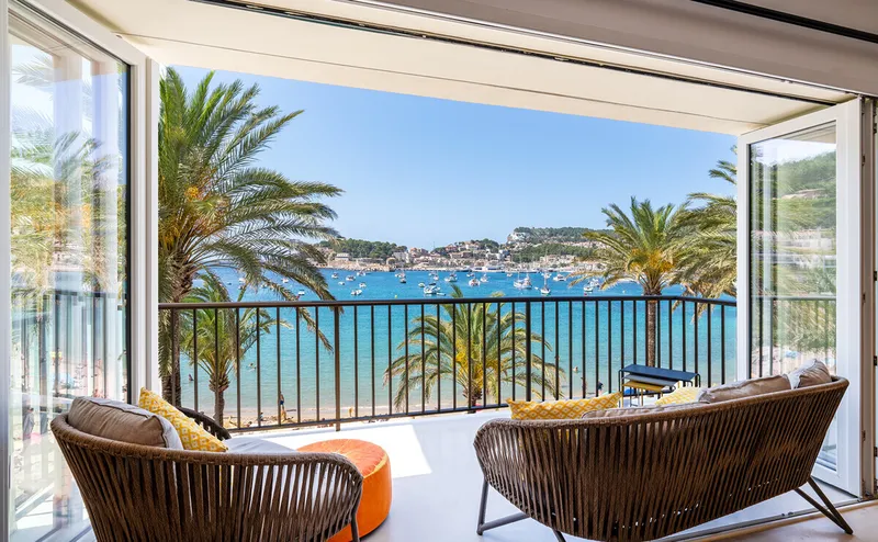 Spectacular beachfront apartment in Playa d'en Rep — photo 2