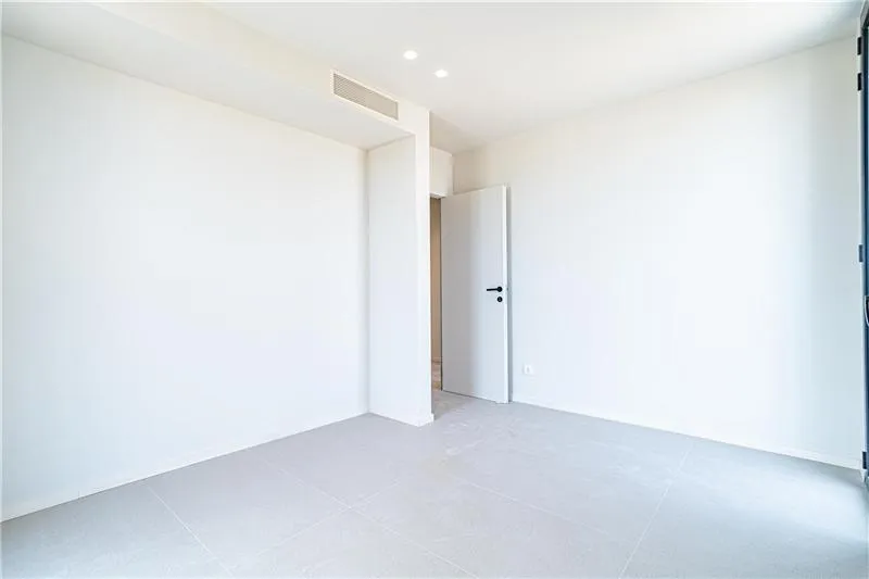 Brand new. Exclusive new-construction penthouse with a pool, private sun terrace, and ocean views, — photo 11
