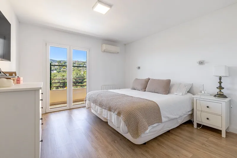 Apartment in Portals Nous - Shared pool — photo 12