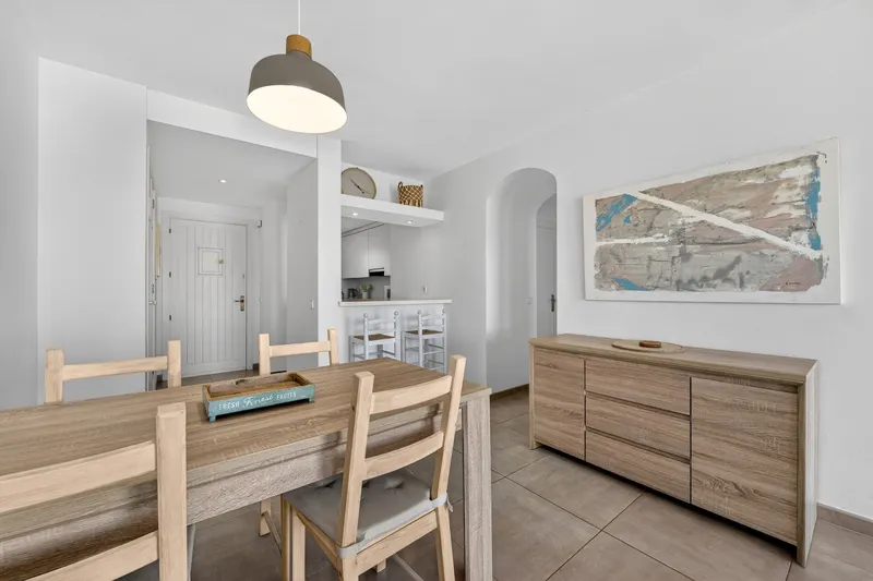 Attractive top-floor apartment with direct harbour views in Cala d'Or — photo 7