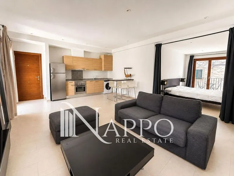 Flat / apartment for sale in Calle dels Apuntadors — photo 1