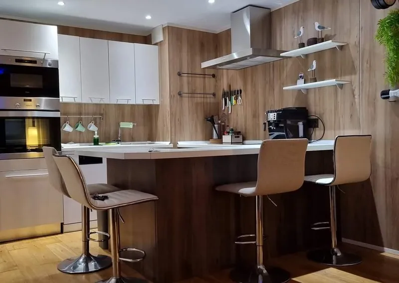 Palma de Mallorca - Bright 2 bedroom Apartment for Sale Near Pere Garau. — photo 9
