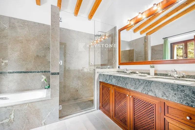 House — photo 11