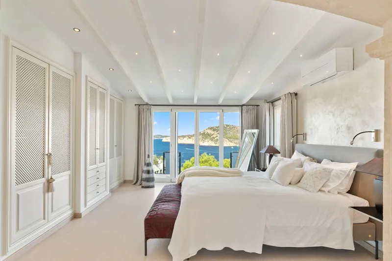 Mediterranean villa with breathtaking sea views on La Mola — photo 4
