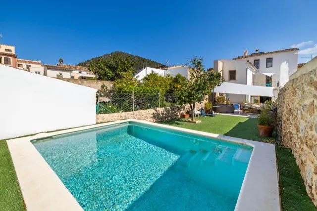 Stunning renovated town house for sale in the heart of Alaró, northwest Mallorca — photo 1