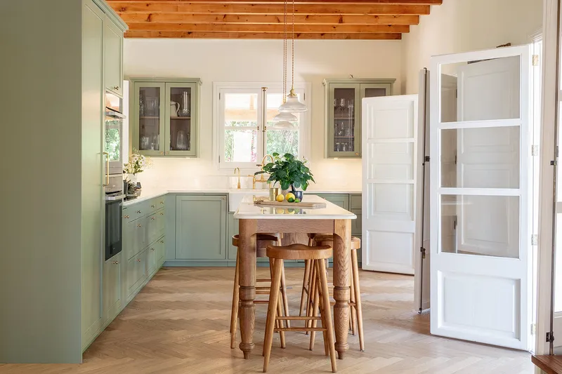 Stylishly renovated villa with guest house and large plot — photo 7