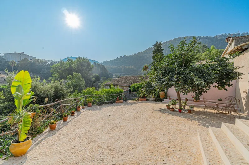 Traditional house with views — photo 3