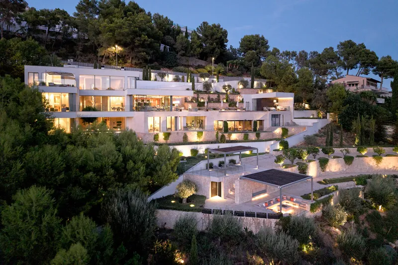 State-of-the-art luxury villa on a double lot in Old Son Vida with ocean and mountain views - Marcel Remus Real Estate — photo 1