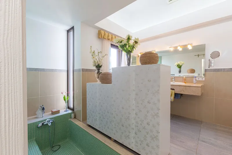 Spacious villa with fantastic views in a sought-after top location — photo 9