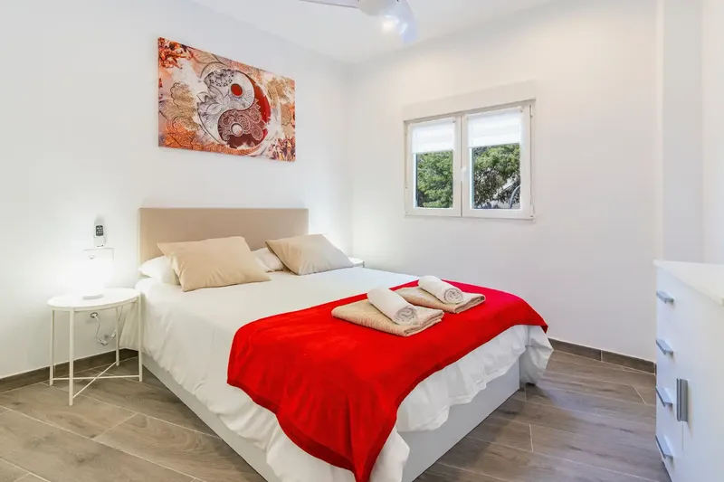 Modern and bright 2-bedroom apartment, just steps from the sandy beach of Cala Vinyes, one of the most — photo 8