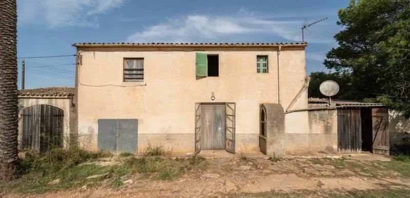 Country house to renovate in Campos with 14,000 m² plot — photo 3