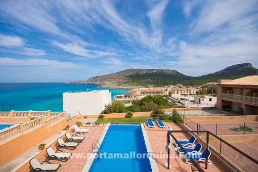 Cala Mesquida, beautiful villa on the front line in Cala Mesquida with holiday rental license for 12 people — photo 3