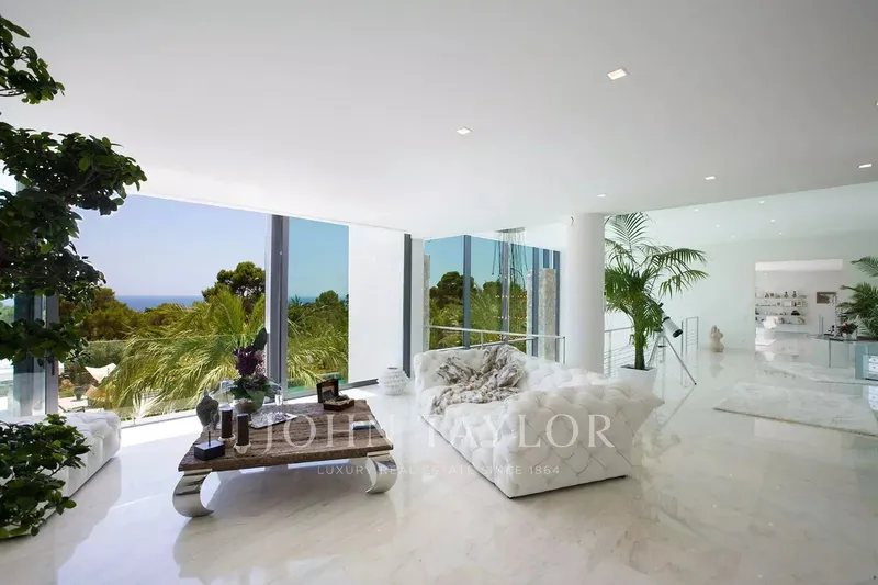 Villa for sale in Santa Ponsa — photo 3