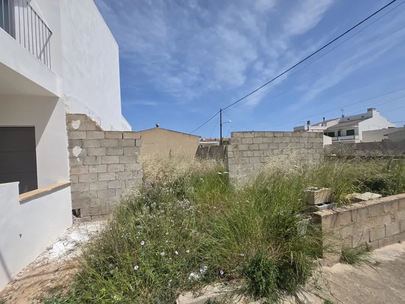 Buildable plot in S'Estanyol. Near the sea and the port. — photo 4