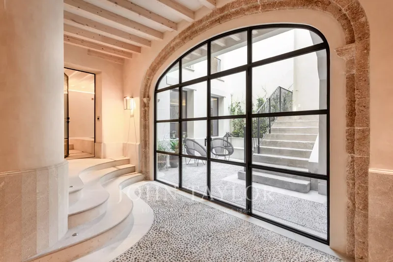 Mansion for Sale in Palma de Mallorca — photo 3