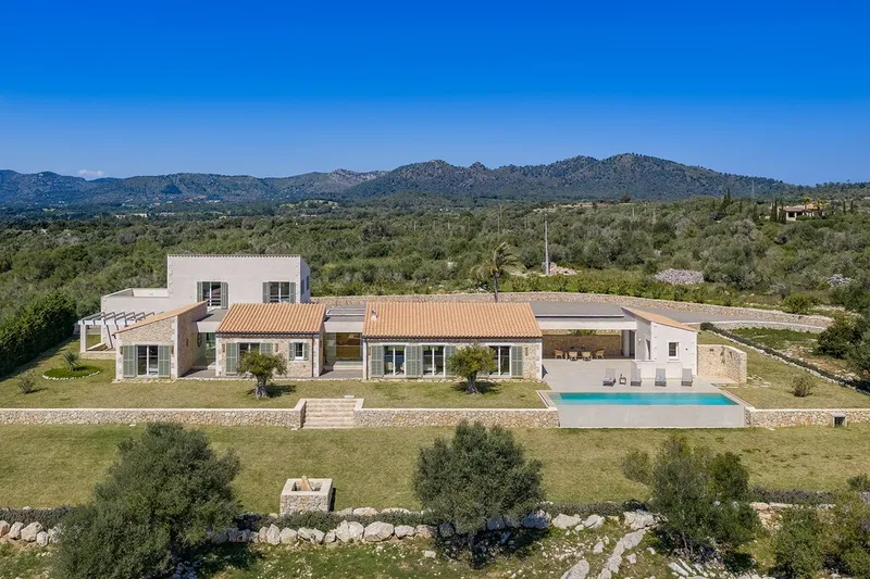 Newly built country property for sale in Sant Llorenc des Cardassar with sunny terraces and mountain view — photo 1
