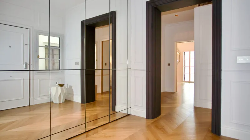 Beautiful and spacious apartment in the 'grand' style of old Palma, dating from 1886, and superbly reformed to the highest standard – for sale — photo 4