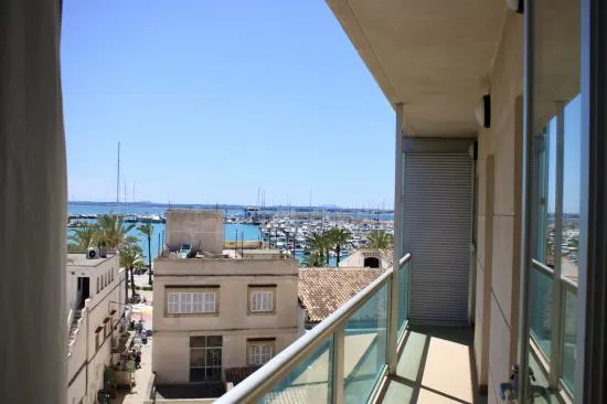 Apartment with nice sea views 50 meters from the promenade — photo 1