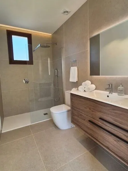 Modern Bauhaus-style country house in Sant Llorenç, long-term rental — photo 11