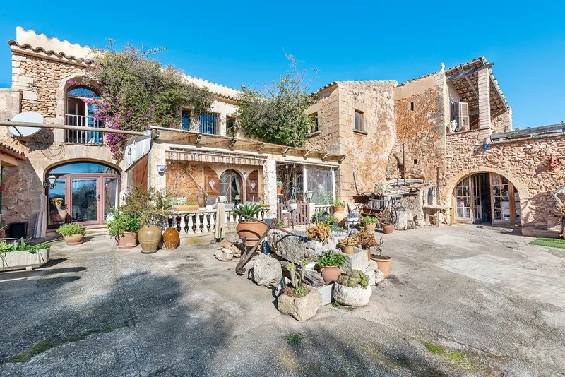 Renovated Townhouse with Pool in Campos — photo 4