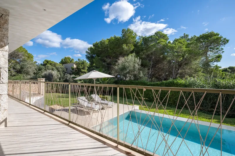 Designer villa with pool near the harbour in Cala Figuera — photo 11