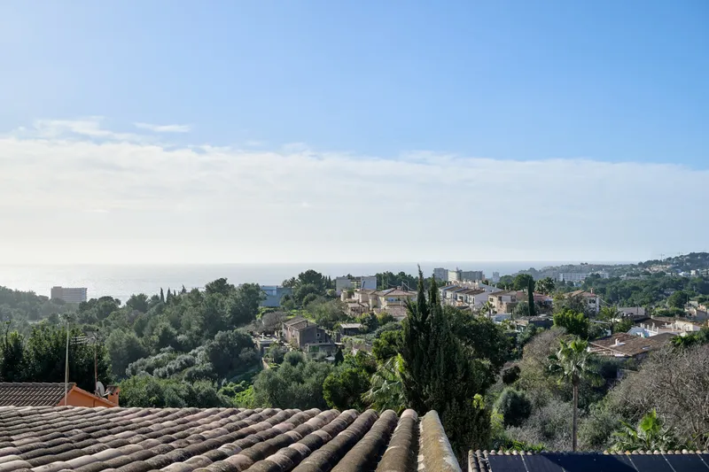 Exceptional freestanding loft-style property in Genova - Marcel Remus Real Estate — photo 2