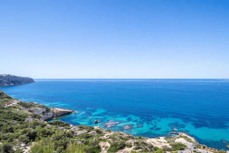 Exclusive Sale – Luxury Chalet with Infinity Pool in Puig de Ros — photo 6