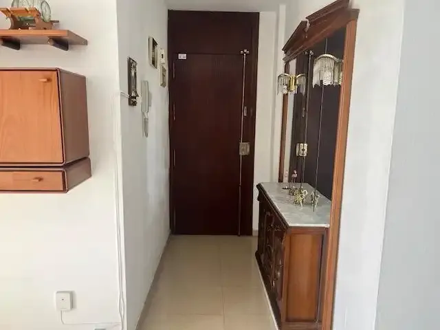 3-bedroom apartment, bathroom and laundry room. Sea views and Palma Bay. 2 elevators, video surveillance. To be updated. Great opportunity for — photo 3