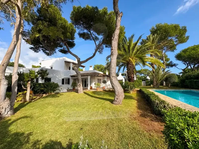 Authentic Ibizan-style villa, renovated in 2023 with electricity, plumbing, kitchen, bathrooms, impeccable floors and partially double-glazed windows — photo 3