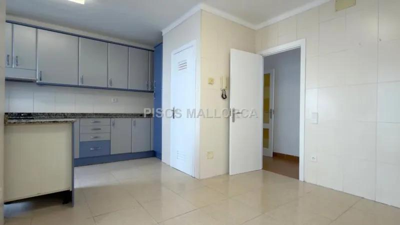 Spacious and bright apartment in Bons Aires — photo 9