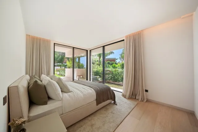 Modern villa with sea views for sale in Portals Nous, Southwest Mallorca — photo 12