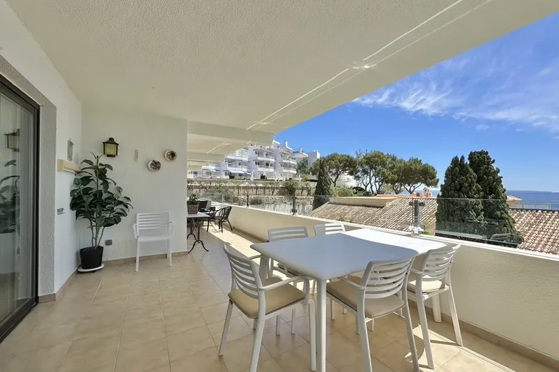 Stunning flat with terrace on the seafront in Palmanova — photo 3