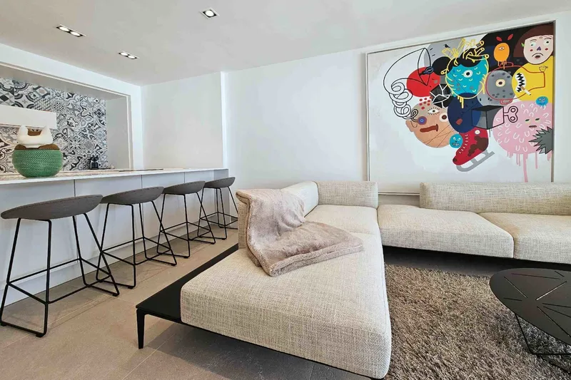 Stylish apartment with spectacular sea views — photo 7