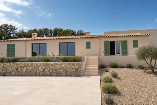 Arta, modern finca with pool, privacy and panoramic views near Artà — photo 2