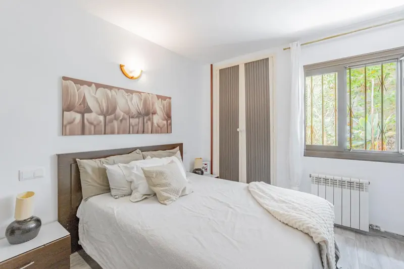 We present this fantastic home located in Santa Ponça, one of the most sought-after areas in southwest Mallorca, known for its — photo 11