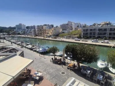 Beautiful apartment 1st sea line Porto Cristo — photo 10