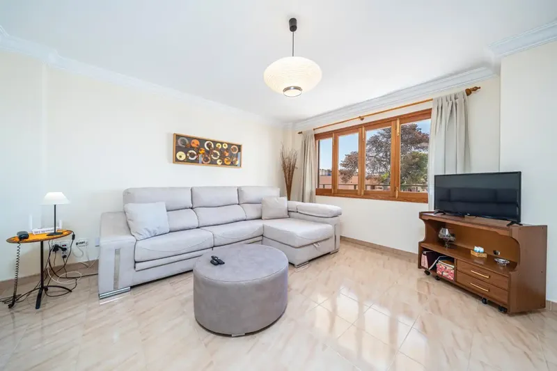 We present this bright third floor without elevator located in one of the most demanded areas of the east coast of Mallorca: Cala Millor. — photo 6
