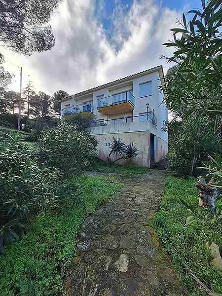 Building for sale in Port de la Vall — photo 9