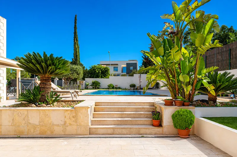 Spacious Mediterranean villa with mountain views in Nova Santa Ponsa — photo 8