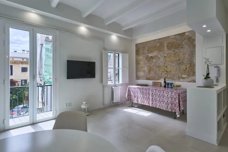 Ref 2024; Renovated penthouse with sea views for sale in El Terreno — photo 9
