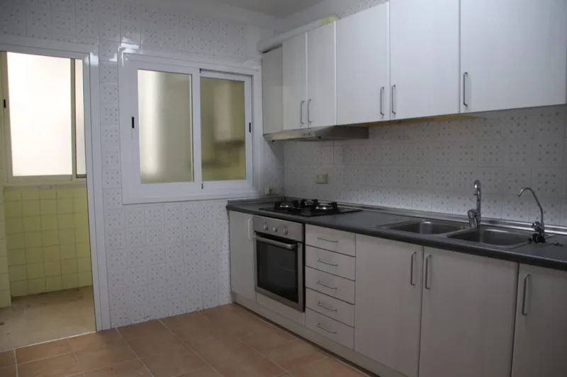 4-bedroom flat in Palma (s´Escorxador area) with balcony and lift — photo 3