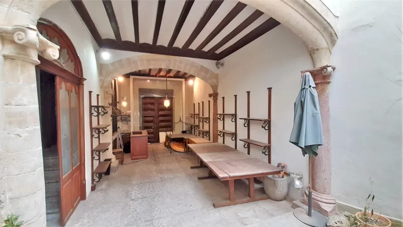 Antique manor house with garden and garage in the heart of Sóller — photo 9