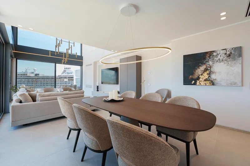 Exclusive penthouse with terrace and sea views in Palma — photo 11